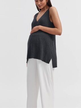 Legoe Heritage Knit Sleeveless V-Neck Tank - Charcoal